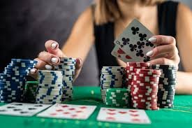 Analisis metrik Top Trend Gaming boswin menampilkan grafik pertumbuhan dan data aktivitas pemain