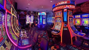 Tabel pembayaran lengkap Wild West Gold menunjukkan nilai setiap simbol dan fitur bonus dalam permainan